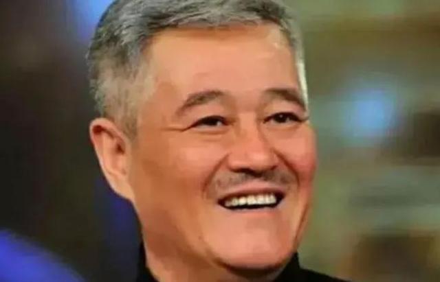 从范伟离开到蔡维利被开除，赵本山留不住人其实从高秀敏就开始了