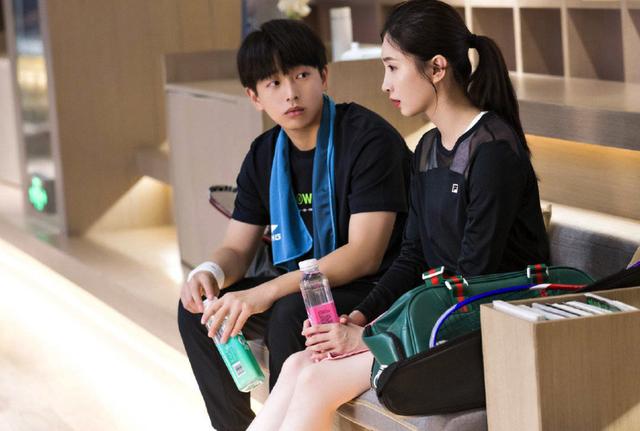 《女士的法则》开篇关于“年龄差”的两点恶评，你怎么看？