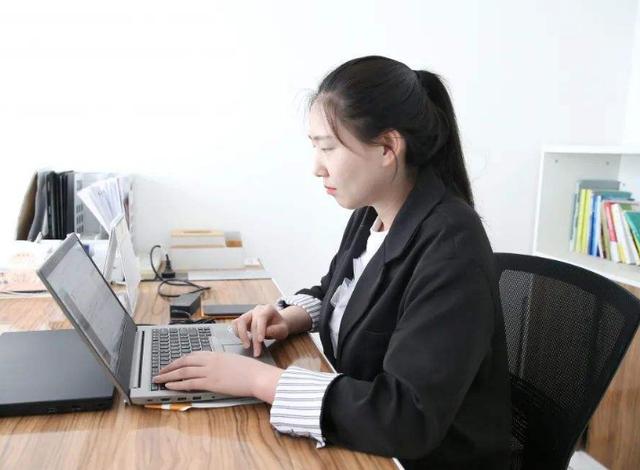 在找工作时 我发现文科学生和理科学生之间的真正差距不仅在于就业方向 大学专业网