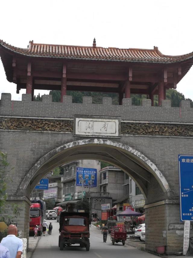 沈從文筆下的邊城，讓人無比放松的安靜所在，我去了兩次念念不忘