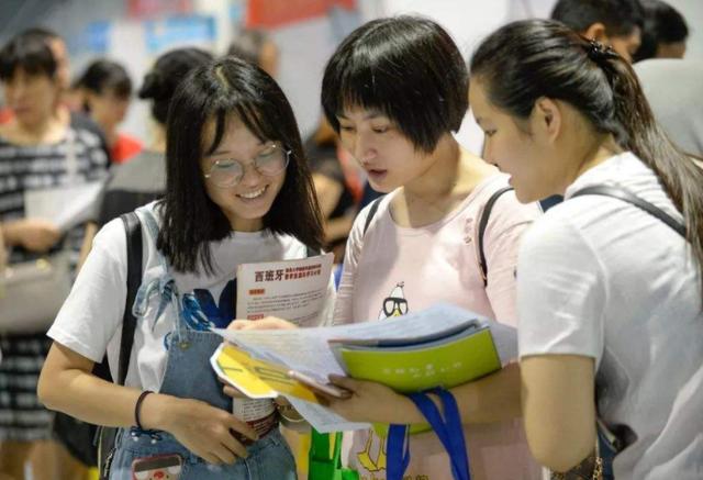 武汉大学撤销“鸡肋”专业，师生看法出奇一致，对高考有啥影响