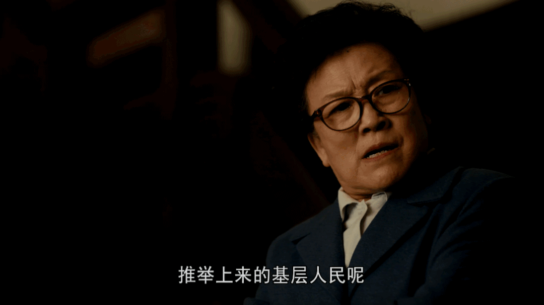 同样是“母亲专业户”，把萨日娜和宋春丽放在一起看，差别出来了