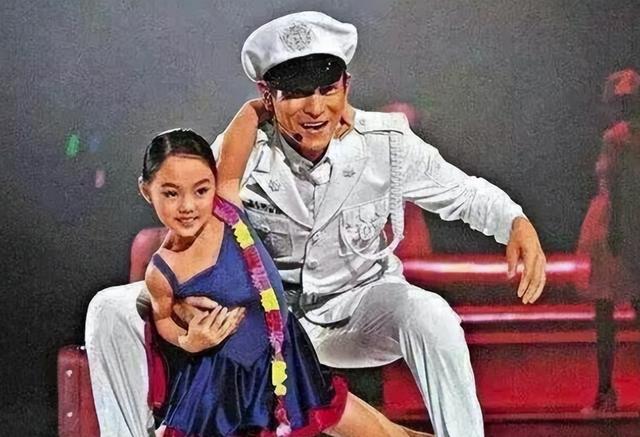 In 2006, Jet Li and Li Zhi's eldest daughter Jane was 6 years old. She ...
