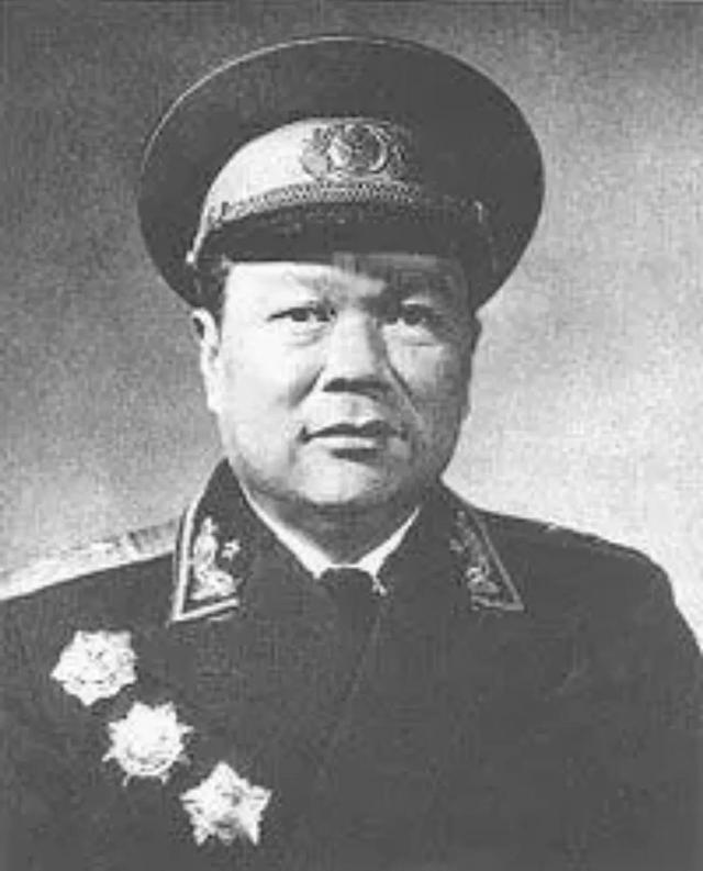1955年首次授衔，177名中将时任职务简述，附各自戎装照片