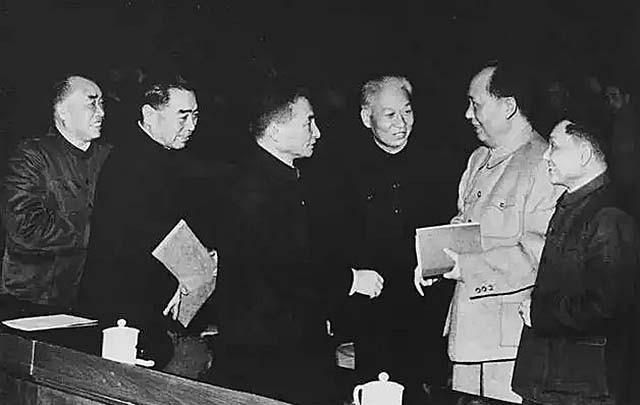 毛泽东如何评价周恩来、刘少奇、朱德、邓小平、陈云、瞿秋白？