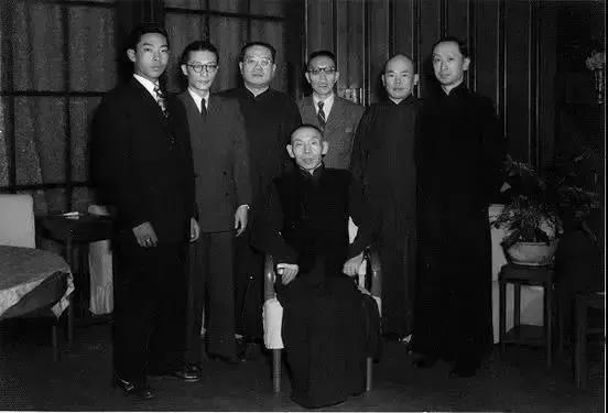 杜月笙是如何霸占荣宗敬以及张謇的产业的？