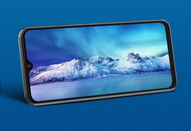 128GB+5000mAh，现已跌至748元，后置三摄手机售价更亲民了