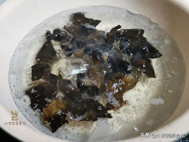 明日惊蛰，牢记“吃5菜，做3事”，顺肝之性而养，体质好安稳度春