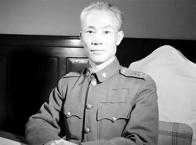 1948年，陈诚性命不保，妻子哭求干娘宋美龄：他若死，我也不独活