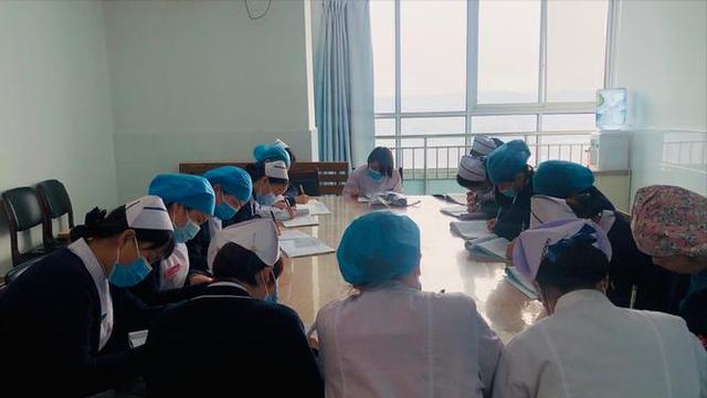 广西南宁诞下怪婴，父母都是O型血孩子B型血，专家：百年不遇