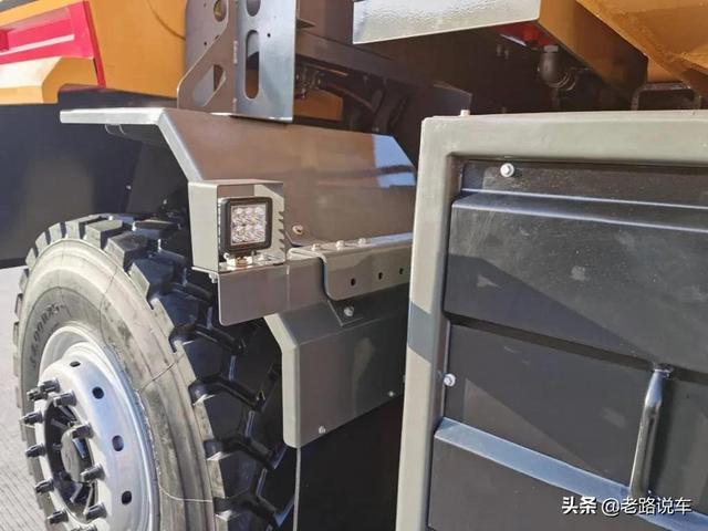 宇通电动矿用自卸车