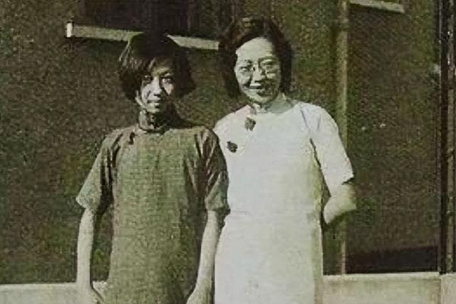 35岁的张爱玲去美国流浪，晚年生活凄苦不已，死后一周才被发现