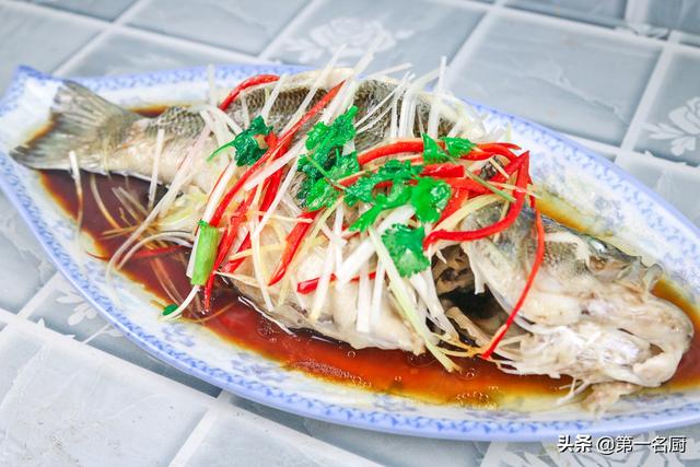 建议中老年人，少吃牛羊猪肉，多吃这6样，营养不贵，常吃少生病