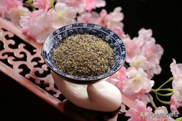 春分过后要吃黑芝麻，教你1个懒人做法，够吃半个月，随吃随取