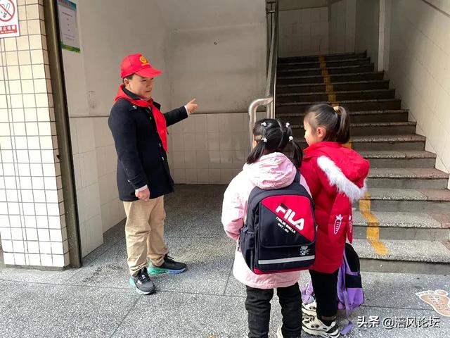 终于等到你！直击涪陵各大学校开学报名第一现场
