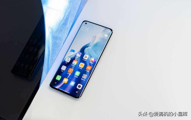 从4299跌至2649元，一亿像素+256GB+2K屏，搭载骁龙888芯片