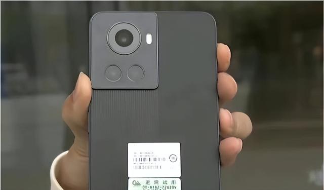 一加手机第一天用就发热烫手？官方回应：玩游戏发热是正常现象