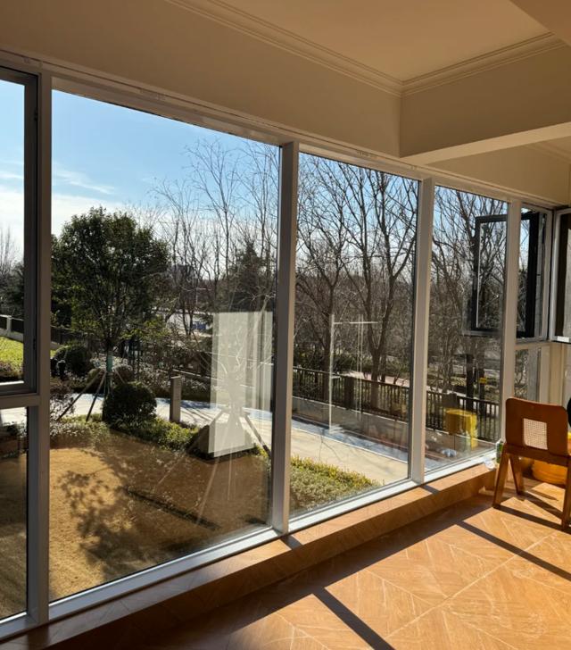 門窗的好“搭檔”——超白玻，讓安全感與採光翻倍！ - 