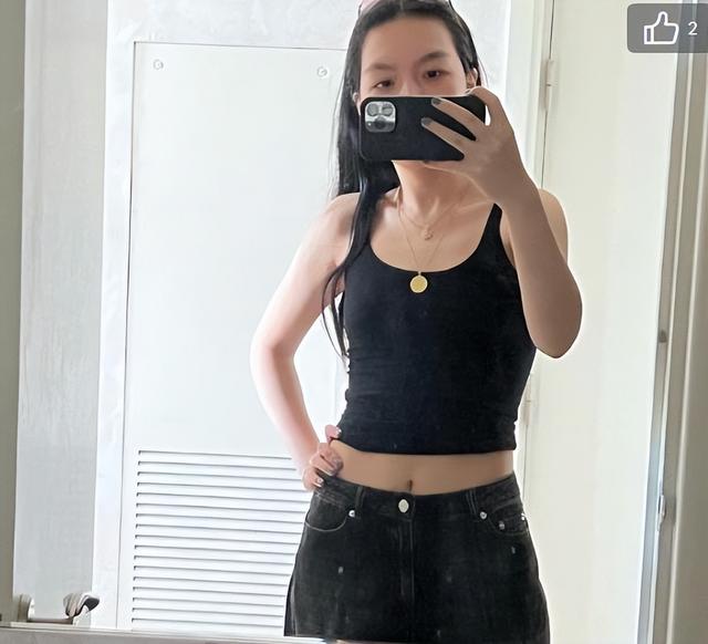 李咏妻子分享女儿最新动态：老公离世快4年，女儿也长大成熟了