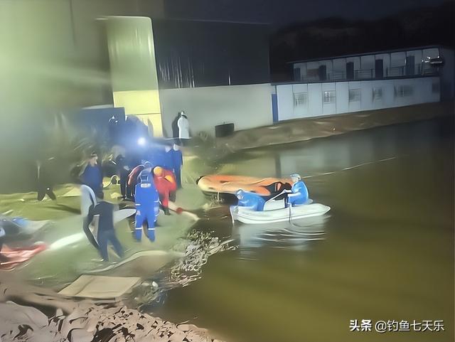 云南楚雄：大鱼把鱼竿拖走，钓鱼男子下水去追，再也没能上来