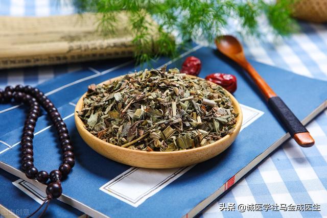 湿热、痰湿、寒湿如何区分？常见的表现是什么？哪些中药可以参考