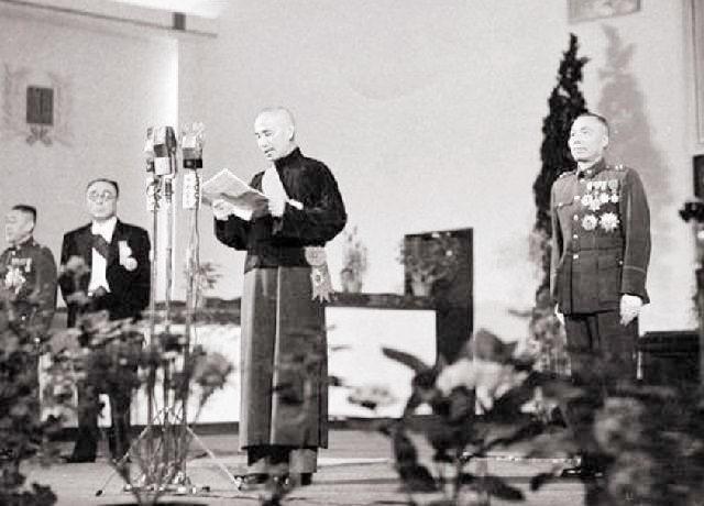 蒋介石长孙瘫痪在床19年，智力退化至五岁，蒋经国：爸爸对不起你
