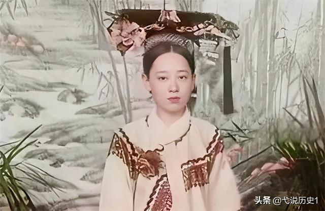 晚清第一美女有多美？黑白照难掩绝美容颜，却因慈禧私心误了一生