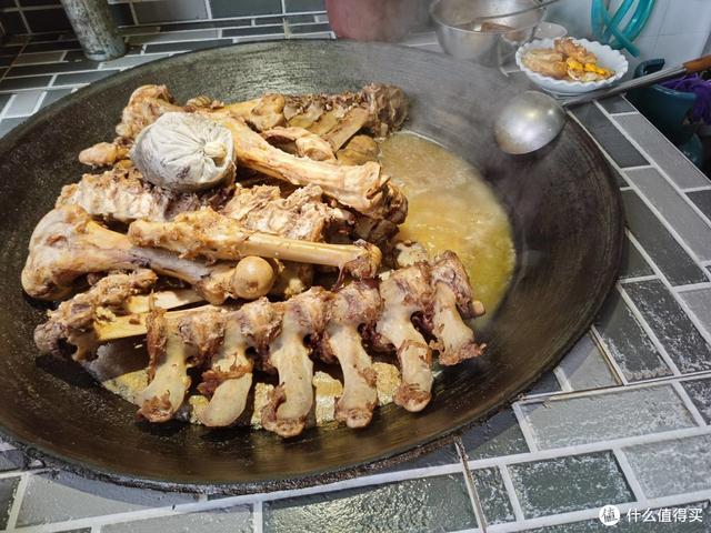 旅行就要邊走邊吃：舌尖上的昆明，盤點我在昆明吃到的各種美食