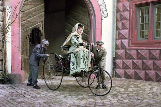 异形有什么好？用了100多年的圆形方向盘，居然要被“消灭”了