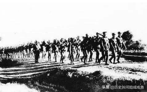 共和国上将的风雨人生一、第一上将，萧克（中）
