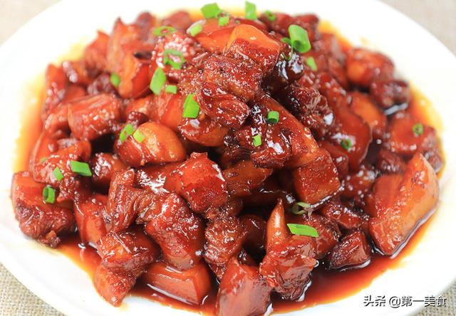 正月十五闹元宵，无论贫富，5道“吉祥菜”端上桌，寓意红红火火
