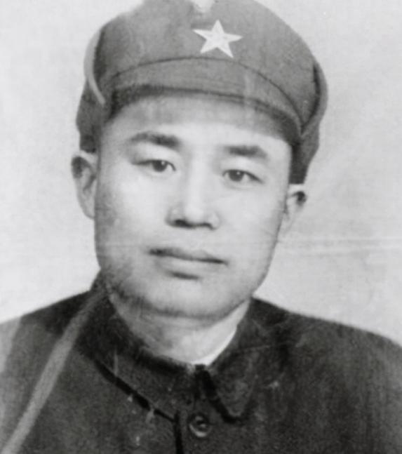 69年许世友为王近山接风洗尘，得知其房屋简陋后：我的房子给你住