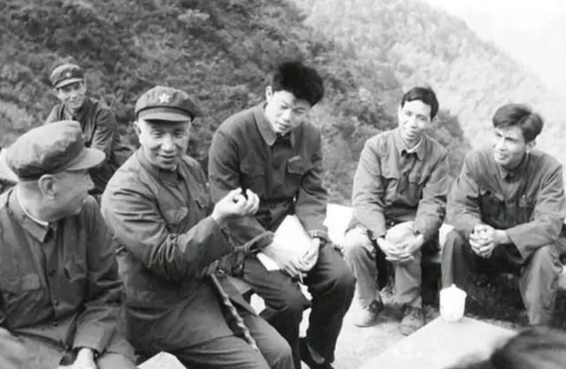 真实林彪：自视甚高，不爱与人交谈，但和粟裕谈军事时却滔滔不绝