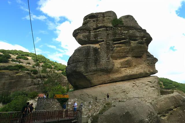 希臘深度遊：卡蘭巴卡、接近天堂的秘境 天空之城（Meteora）