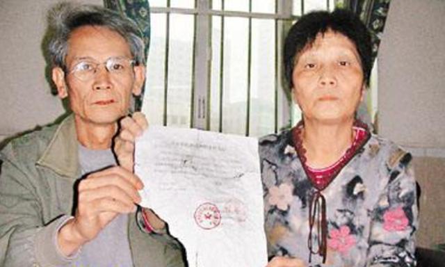 深圳钉子户蔡珠祥：夫妻联手获得1700万拆迁款，分完钱后家散了