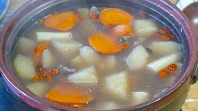 阳春三月，养肝“黄金期”，10食物要多吃，滋阴养肝，越吃越年轻