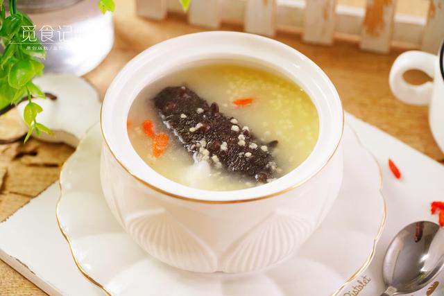 人过了40岁后，别舍不得花钱，建议：常吃5样食物，早吃早受益