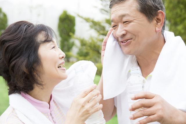 绝经晚更易患乳腺癌？女性绝经早好，还是绝经晚好？真相来了