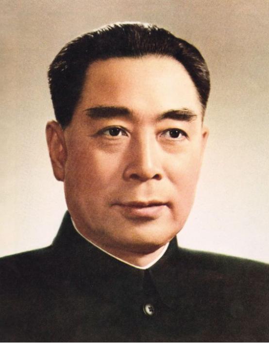周总理临终前，亲自点名要赵炜前来，这一次是为了他心爱的小超