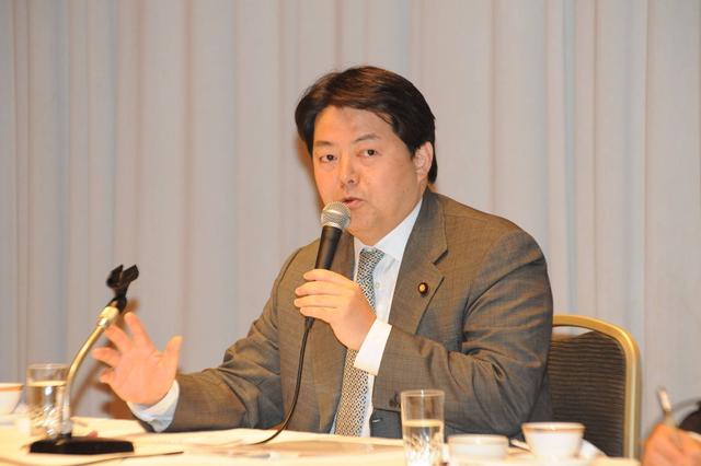 美英要求俄退出安理会后，日本外相称将争取入常，中方亮明立场