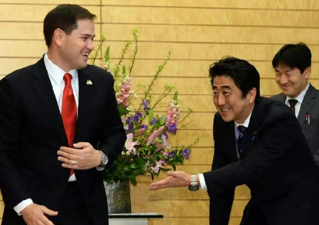 中俄海军亮剑后，日本自民党达成一致，要求将敌国指挥部列为目标
