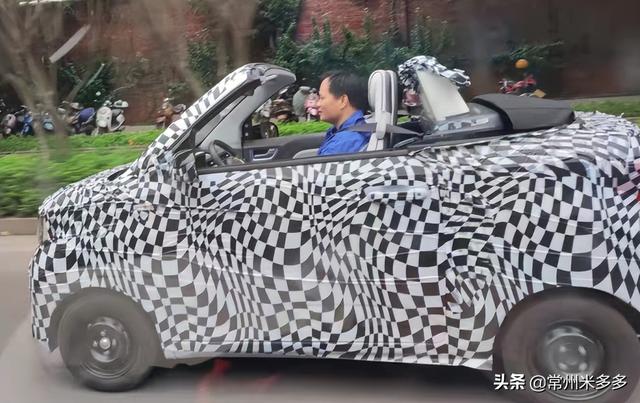 宏光MINI EV敞篷版快来了！外观炫酷，内饰超科技，5万起？