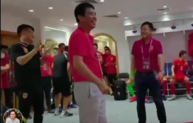 国足匿名球星终于说出实话，输给越南不是假球，感觉像不会踢球了