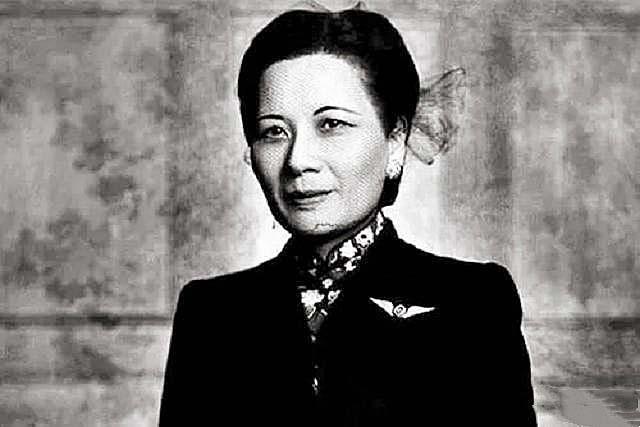 宋美龄最后的赴台：“特别通行证”成废纸，海关要求她拿出护照