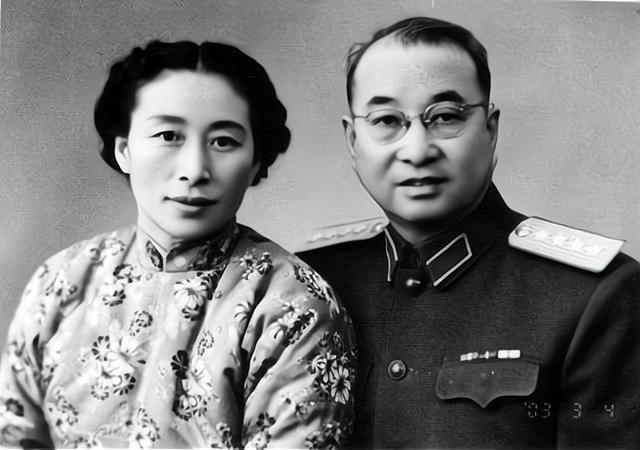 61年陈赓突发心肌梗塞，临终前跟傅涯说：我有两件事怕你承受不起