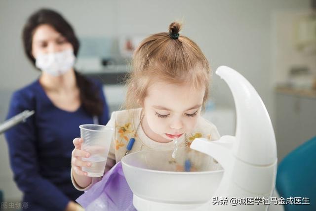嗓子白稀粘痰多，总要吐痰？送你两味中药，燥湿化痰，健脾祛湿