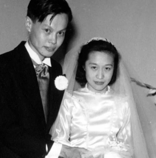 1973年杜聿明参观毛主席旧居，宋希濂拉住他袖子：我们不进去了吧