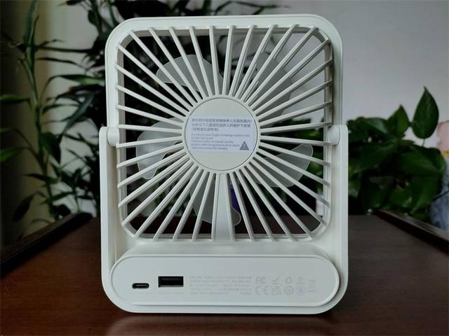 几素轻薄桌面扇，夏日里的一抹清凉