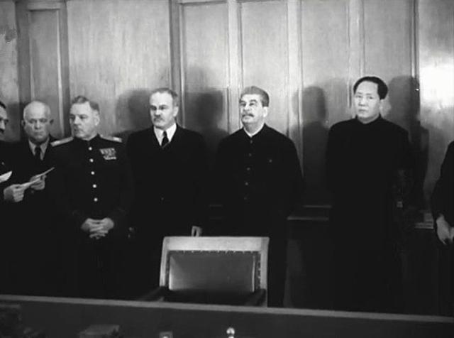 1949年，毛主席访问苏联，交代厨师：苏联送死鱼就扔出去，换活鱼