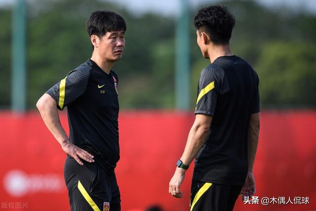 下课倒计时？“二李”是本土教练的精英，足协还是请洋帅吧
